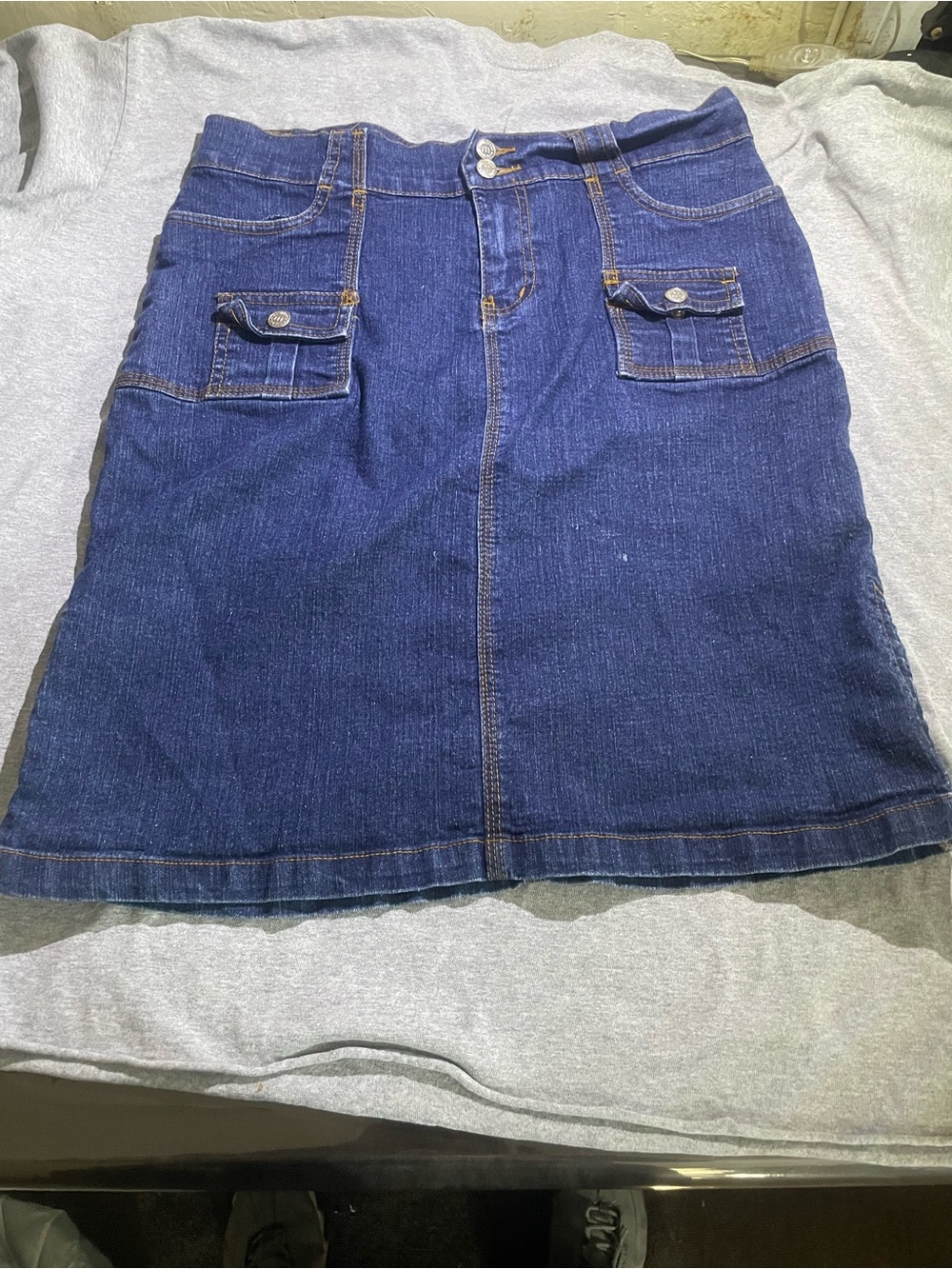 Milly Jeans Girls Size 7 Blue Denim Cargo Knee-Length Skirt Pockets Belt Loops